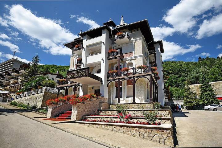 Hôtel pour 2 personnes, avec terrasse ainsi que jardin et vue