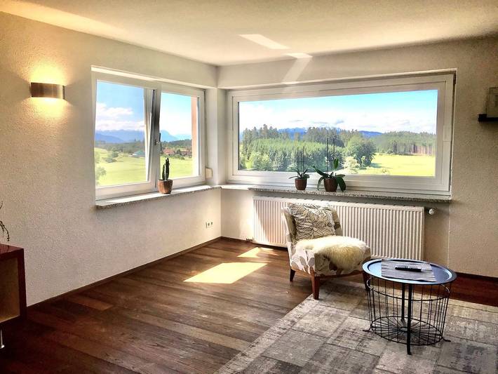 Ganze Wohnung, Ferienwohnung Schottenhof Walser 1 - Alleinlage im Grünen mit Panoramablick in Achberg, Region Bodensee-Oberschwaben