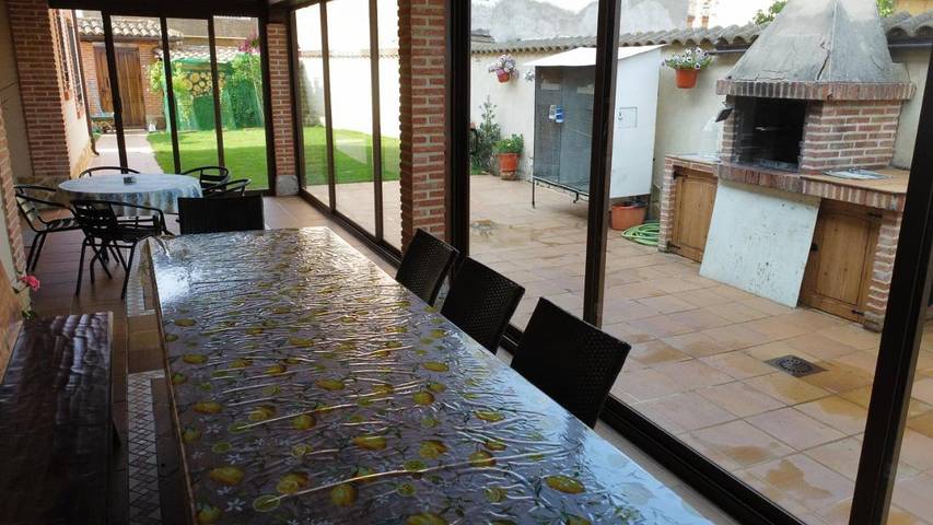 Casa rural para 10 personas, con piscina además de vistas y jardín en Saldaña-Valdavia - 3