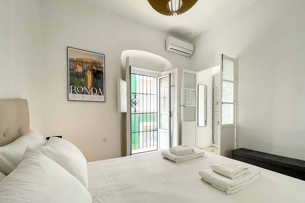 Dav003 Niña Dav003 Niña Hermosa Suite Moderna en el centro de Ayamonte in Ayamonte, Costa de la Luz