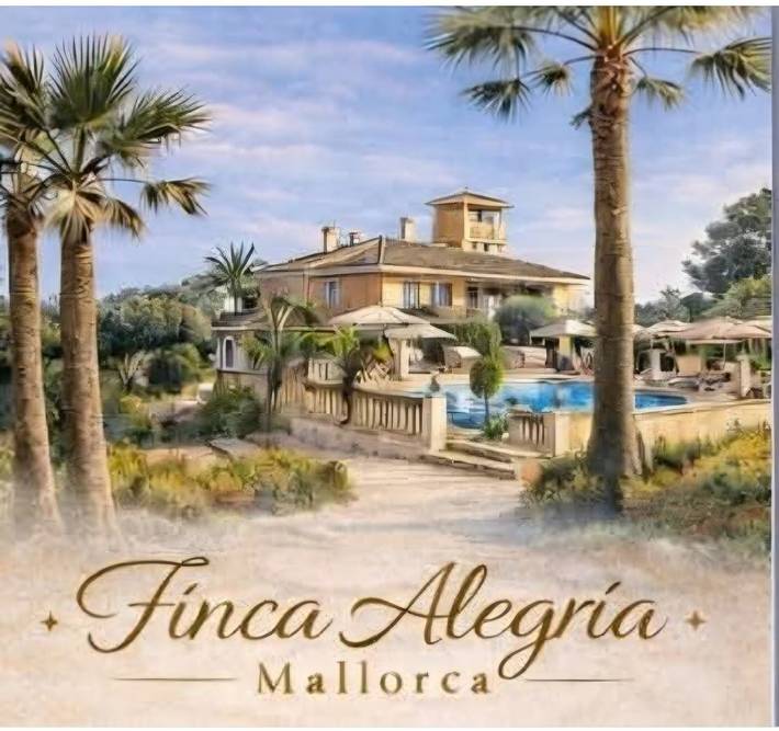 Villa for 8 people, with Balcony and Yard in West Majorca