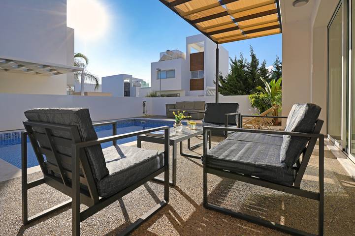 Villa pour 8 personnes, avec balcon ainsi que jardin et piscine à Ayia Napa - 4