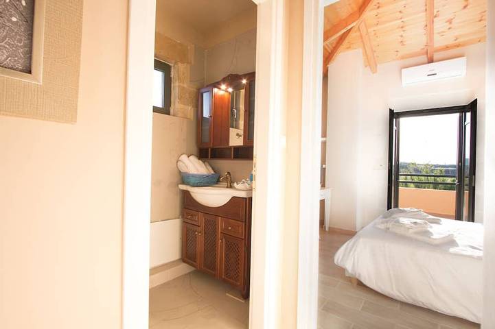 Seaview Traditionelle Villa inmitten von Olivenbäumen 500 Meter vom Sandstrand in Rethymno und Umgebung