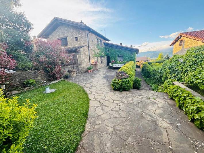 Hôtel pour 2 personnes, avec jardin ainsi que balcon et vue