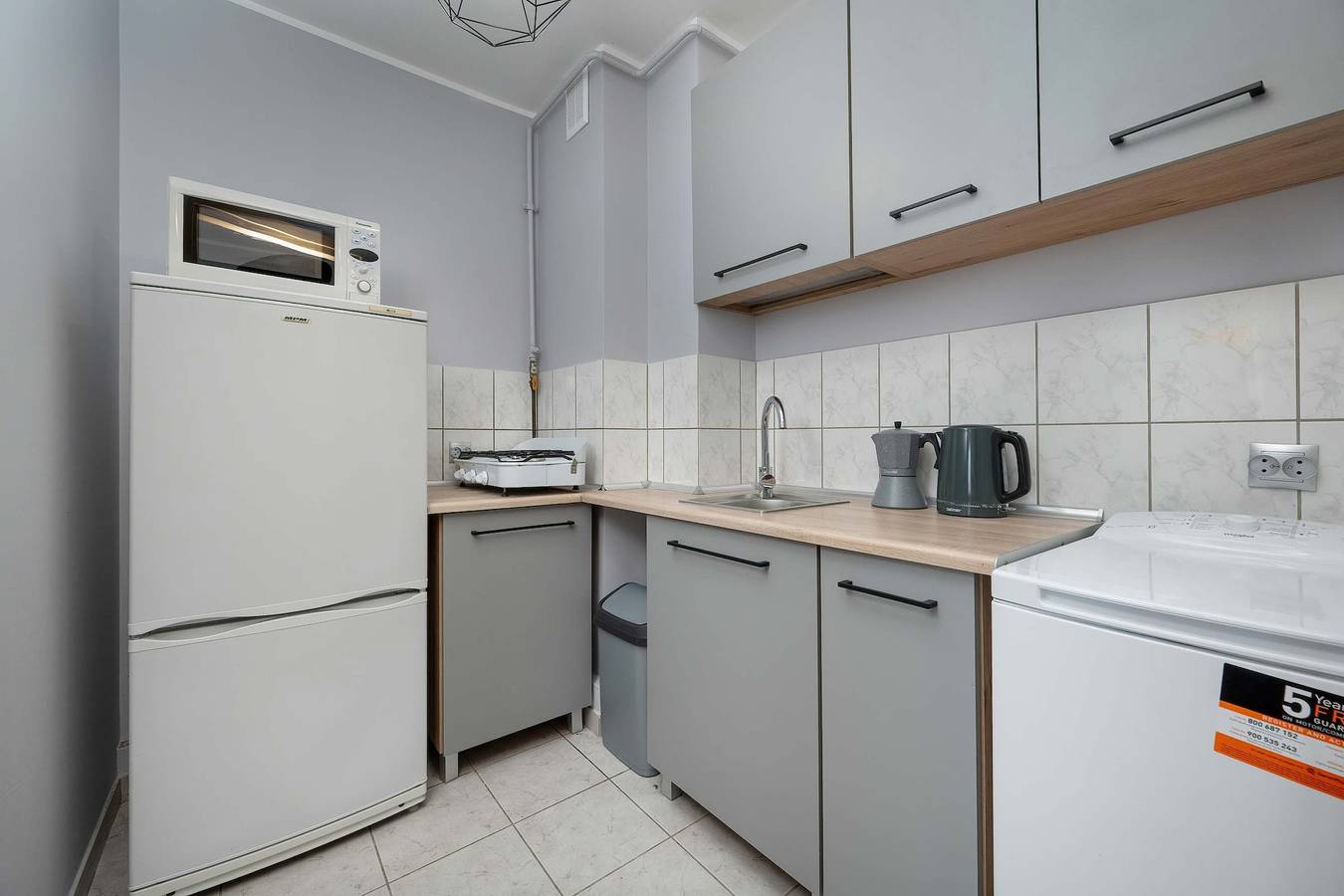 Entire studio, Komuny Paryskiej 49-51 Wroc aw Functional Studio Close to the Old Town in Wrocław, Lower Silesia