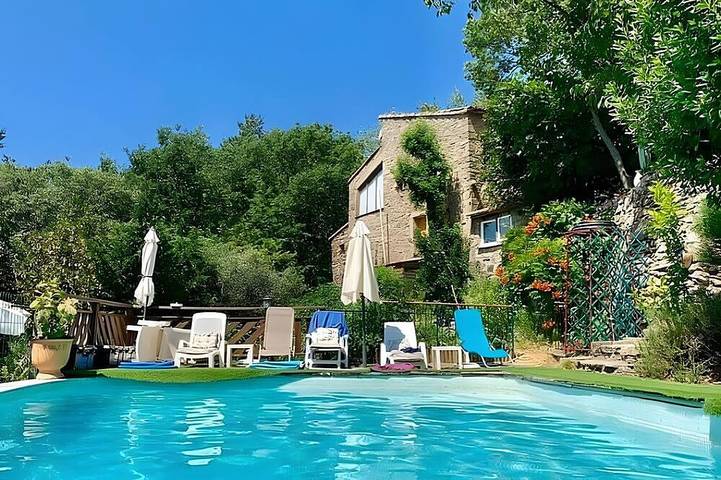 Maison de vacances pour 4 personnes, avec piscine et jardin