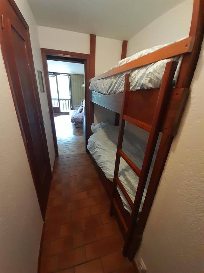 Gîte pour 4 personnes, avec vue et terrasse dans Station de La Colmiane - 2