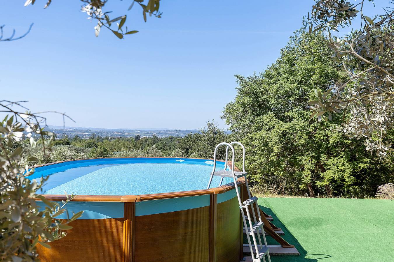 Oasi Toscana: Podere con Piscina Privata, Vista e Parcheggio Privato in Capraia e Limite, Firenze province