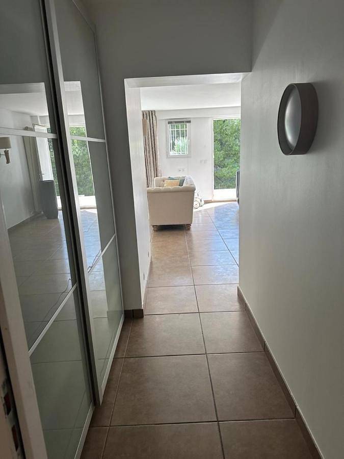 Maison d’hôte pour 4 personnes, avec piscine et vue ainsi que terrasse et jardin à La Cadière-d'Azur - 2