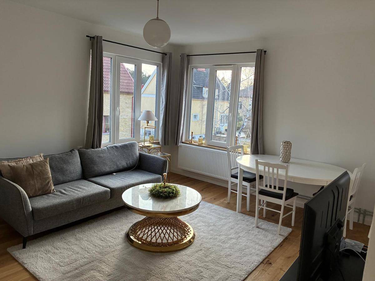 Ganze Wohnung, Ruddbecksgatan Aa in Eskilstuna, Södermanland