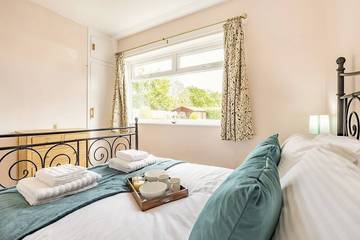 Log Cabin for 6 People in Lincoln, Lincolnshire, Photo 3