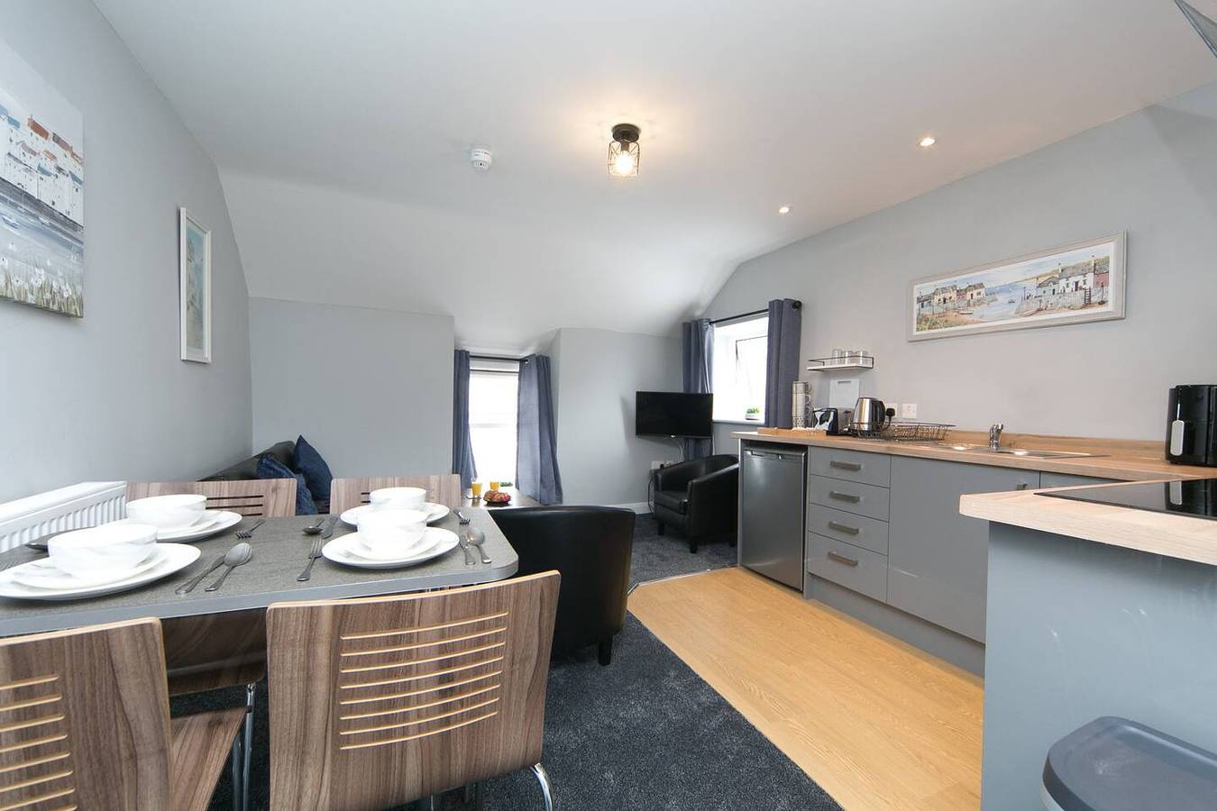 Entire apartment, Self Contained Apartment at Country Pub Restaurant - Pass the Keys in Red Wharf Bay, Isle of Anglesey
