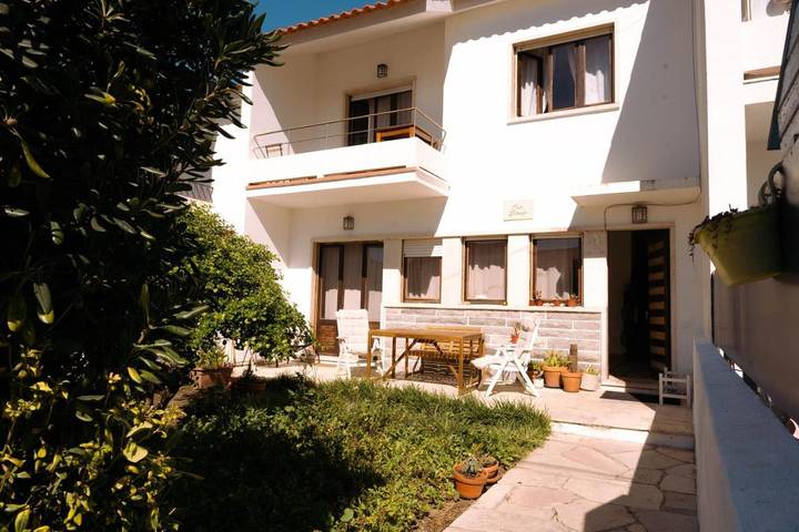 Casa de férias para 2 pessoas, com Terraço e Jardim em Praia das Maçãs