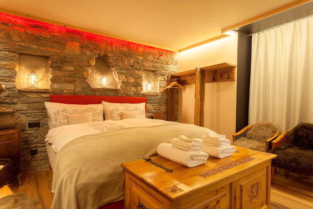 Schnapskeller in Zermatt, Walliser Alpen