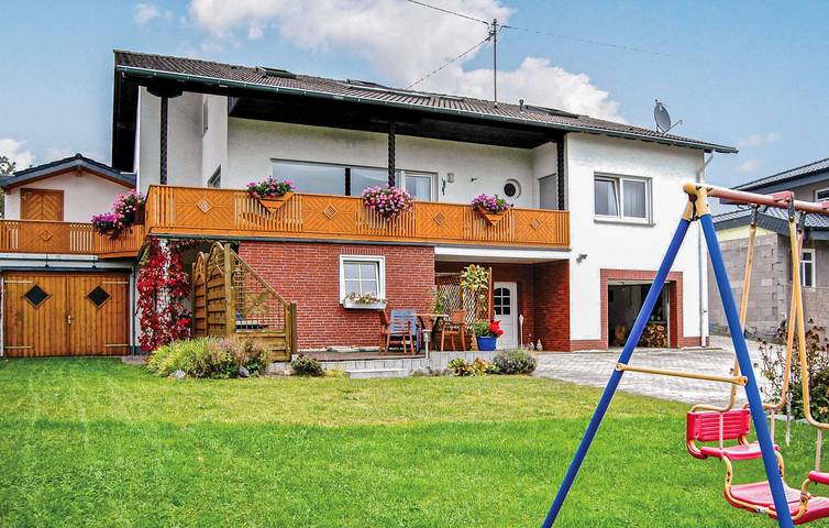 Ferienwohnung für 4 Personen, mit Terrasse und Garten im Ahrtal
