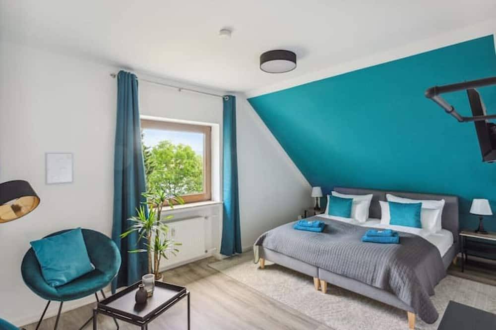 Ganze Wohnung, Charysma: Weserufer | stylish | alle Schlafzimmer mit Smart-Tv | 2 Parkplätze in Hameln, Weserbergland