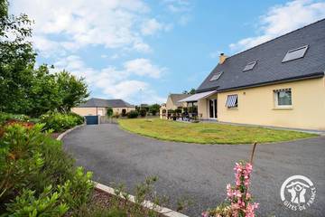 Gîte pour 8 personnes, avec jardin et terrasse, animaux acceptés à Camlez