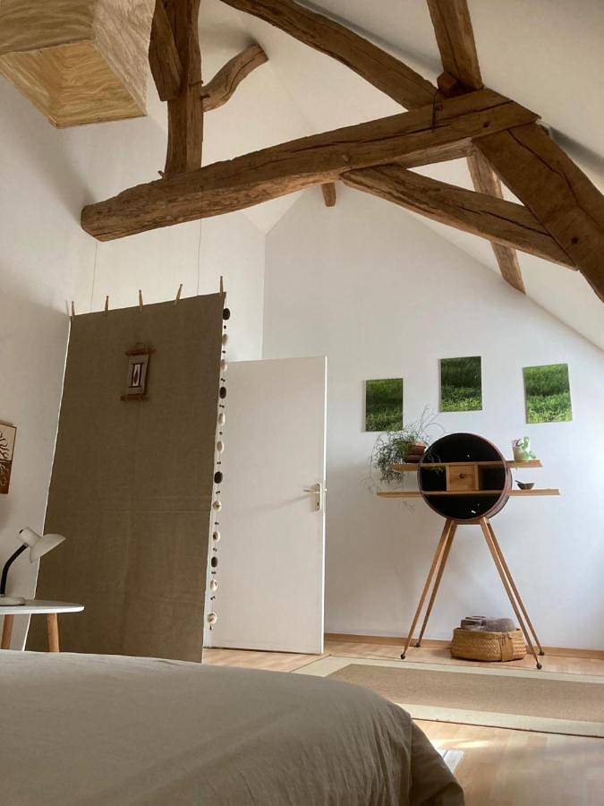 Location de vacances pour 2 personnes, avec Terrasse ainsi que Jardin et Vue à Island Yonne