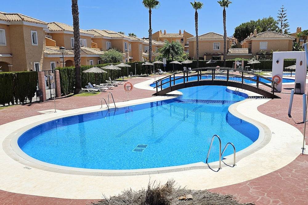 Duplex with 2 bedrooms, close to the beach, urbanization Playas del Sur, Wifi in Vera, Costa de Almería
