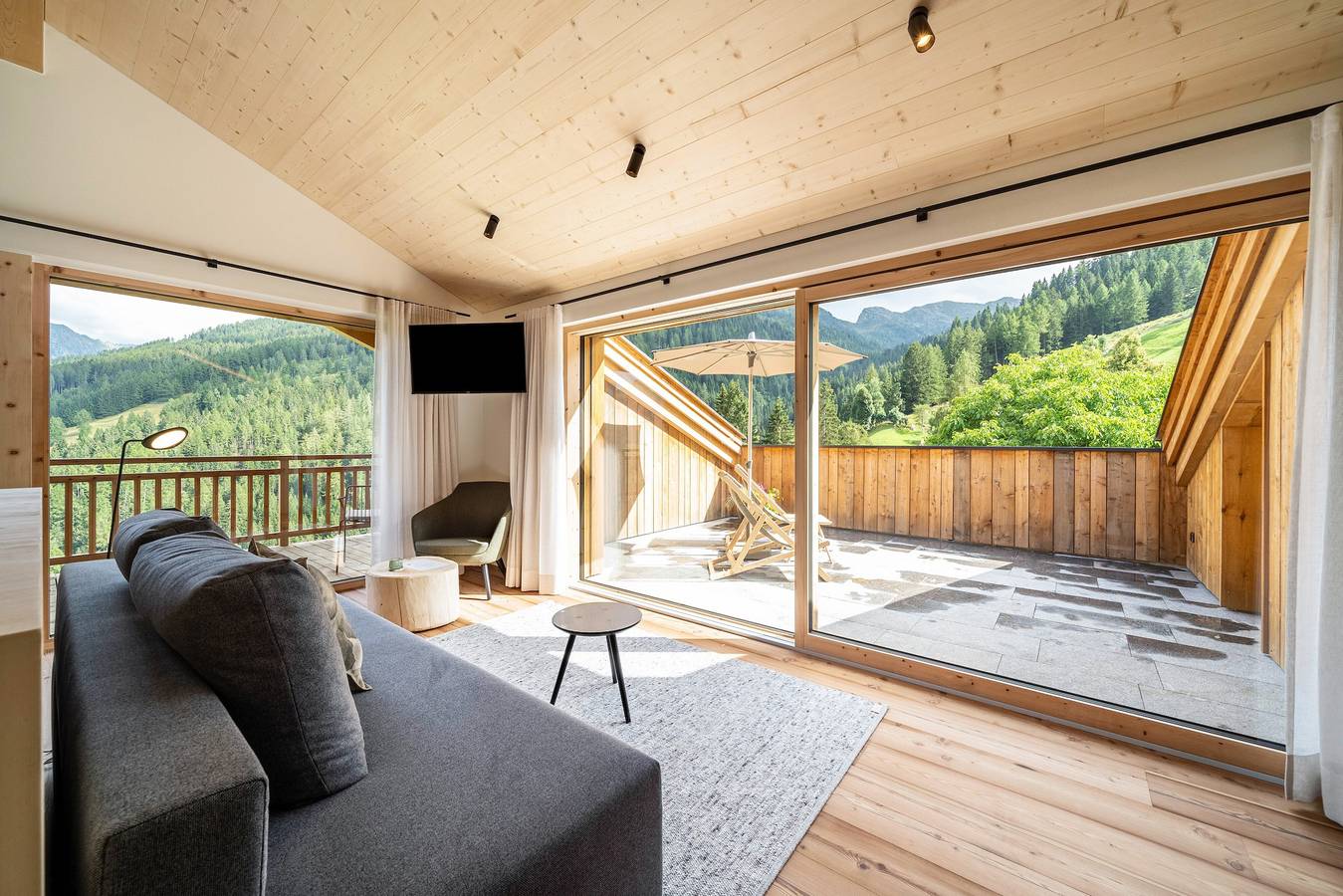 Ganze Wohnung, Ferienwohnung 'Mucher Jakob' mit Bergblick, privater Terrasse und Wlan in Ulfas, Moos in Passeier