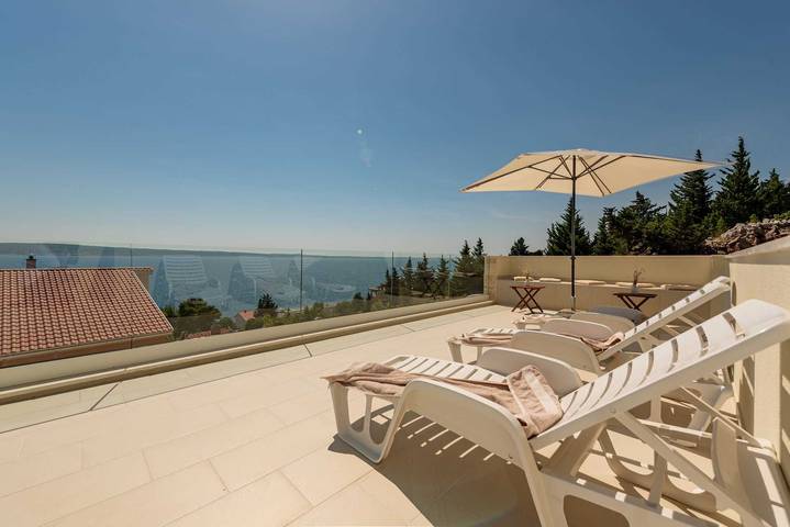 Villa für 6 Personen, mit Sauna und Terrasse sowie Pool in Starigrad Paklenica - 4