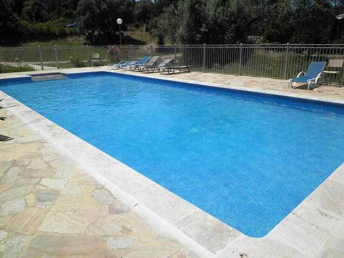 Location de vacances pour 4 personnes, avec piscine ainsi que terrasse et jardin dans Filitosa - 3