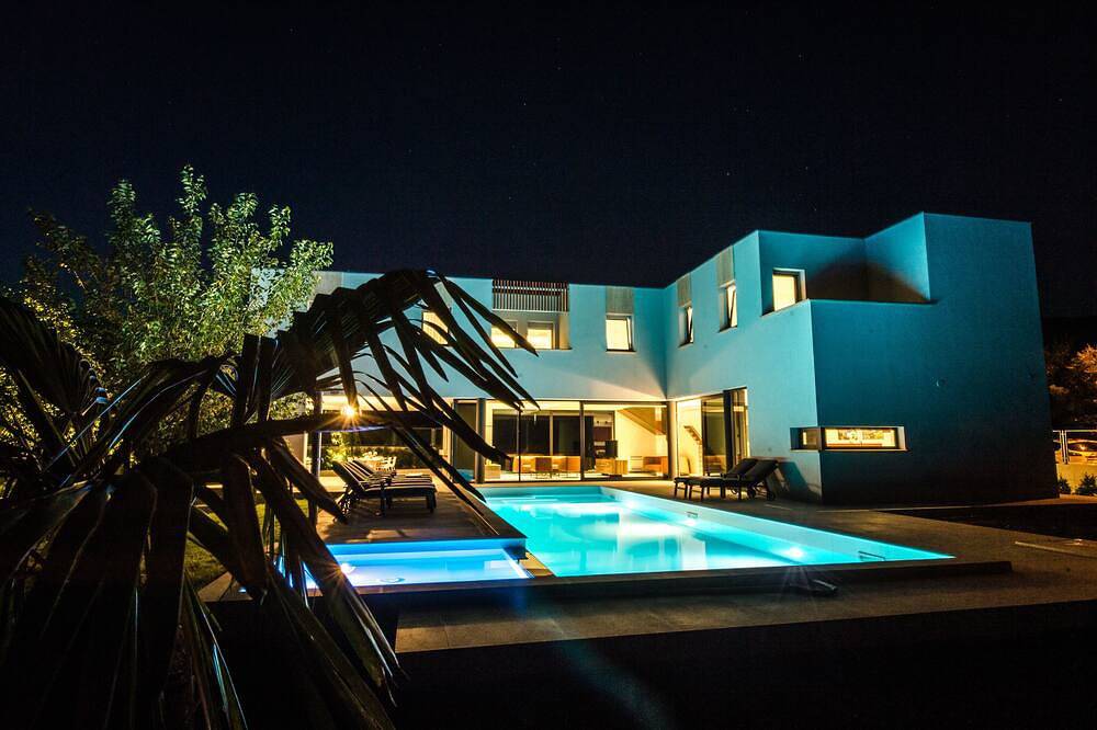 Luxus 7 Schlafzimmervilla Mit Privatem Pool, Tennisplatz, Gym Und Spa in Imotski, Makarska Riviera