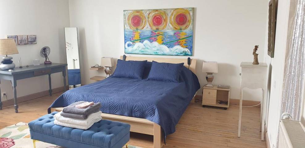 Gîte pour 3 personnes, avec piscine ainsi que vue et balcon à La Flocellière
