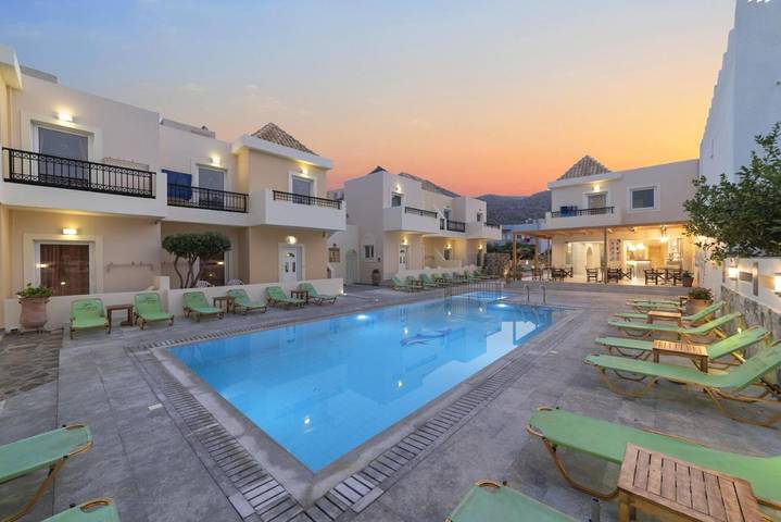 Holiday apartment for 4 people, with Balcony and Terrace as well as Garden and Children pool in Elounda