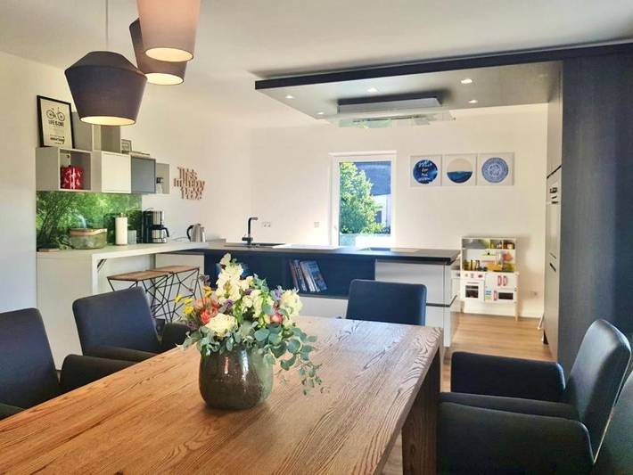 Ferienwohnung für 7 Personen, mit Ausblick und Garten, kinderfreundlich in Zirndorf - 2