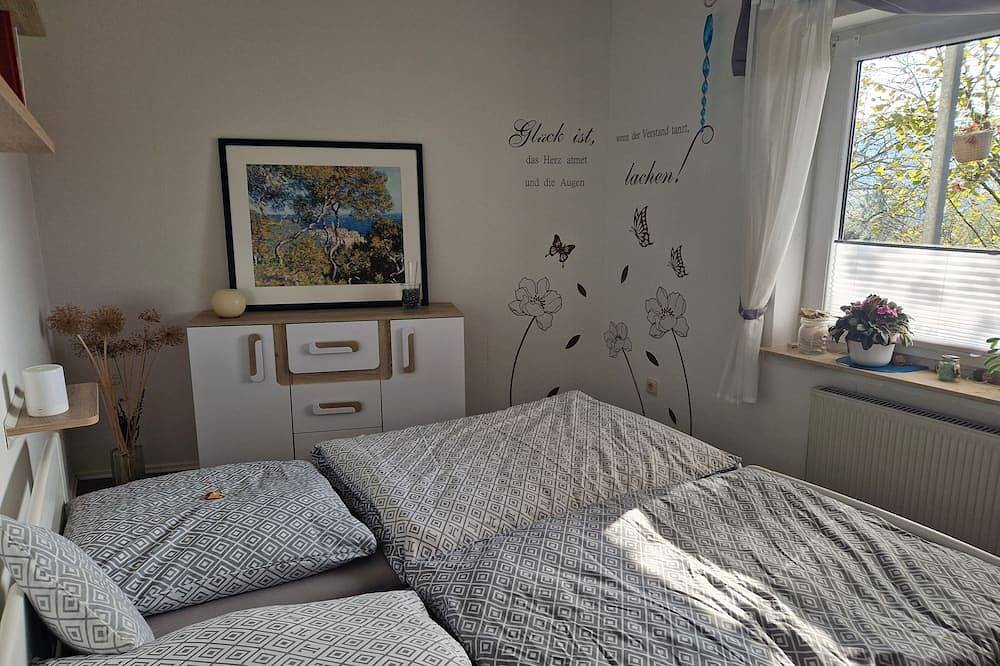 Ganze Wohnung, Gemütliche 2 Zimmer Ferienwohnung für 1-2 Personen in Engelskirchen Loope in Engelskirchen, Oberbergischer Kreis