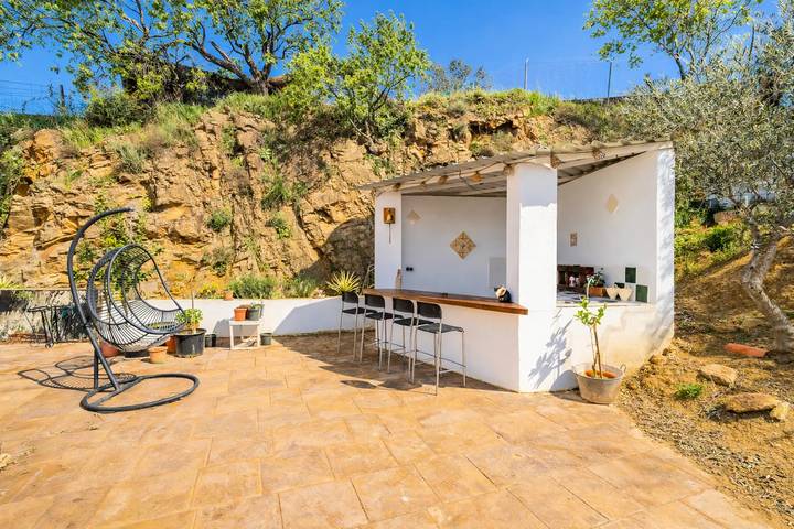 Location de vacances pour 5 personnes, avec jardin à Casabermeja - 2