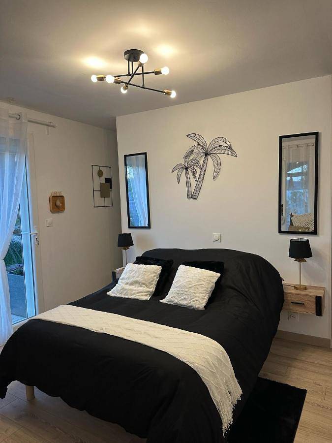 Appartement de vacances pour 2 personnes, avec jardin ainsi que vue et piscine