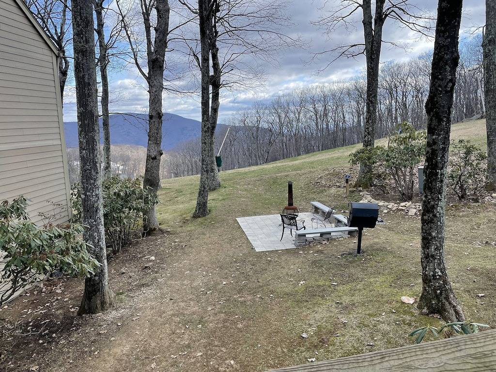 Ganze Wohnung, Eagles Court Ski In/Ski Out Condo with Walkable Location & Mountain Views! in Wintergreen, Nelson County