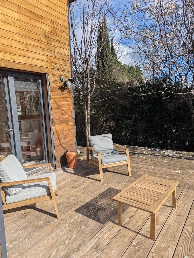 Location de vacances pour 8 personnes, avec jardin et vue à Ailhon - 4