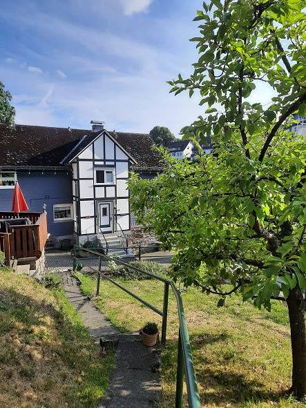 Ferienwohnung für 4 Personen, mit Balkon und Balkon/Terrasse sowie Terrasse und Garten im Siegerland - 2