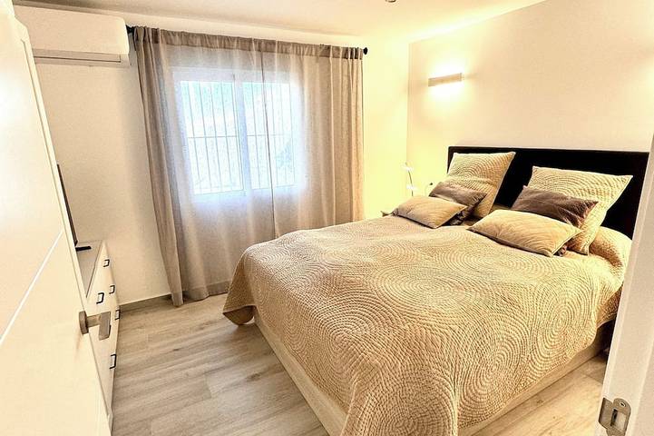 Luxuriöse freistehende Villa , privater Pool  in bevorzugter Lage in San Fulgencio, Costa Blanca