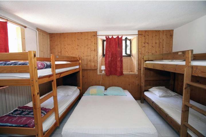 Chambre d’hôte pour 43 personnes, avec jardin en Haute-Savoie - 3