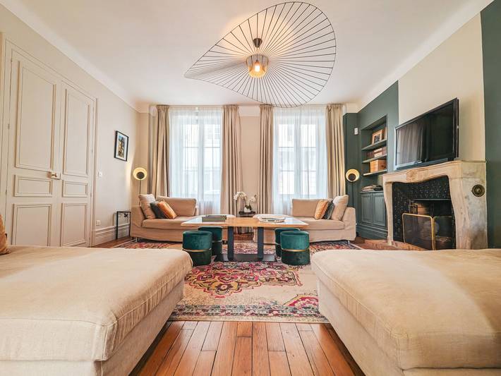 Gîte pour 15 personnes, avec jardin à Châteauroux - 2