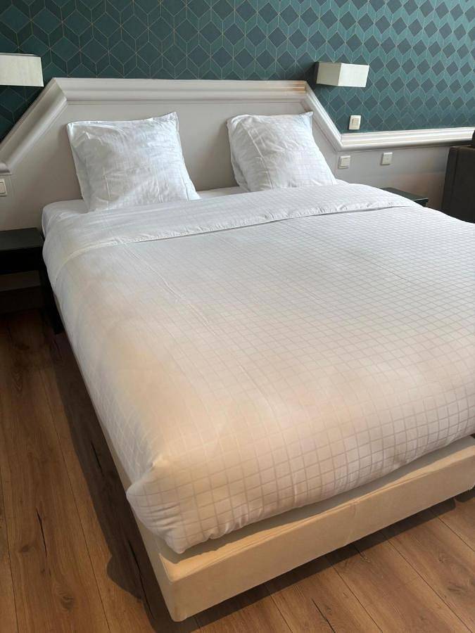 Hotel voor 2 personen, with terras and uitzicht as well as tuin in Oudenaarde