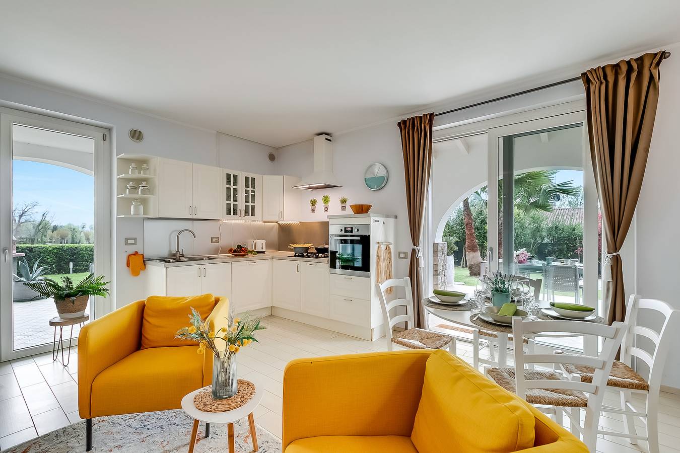 Il Silenzio House in Manerba del Garda, Gardasee-Berge