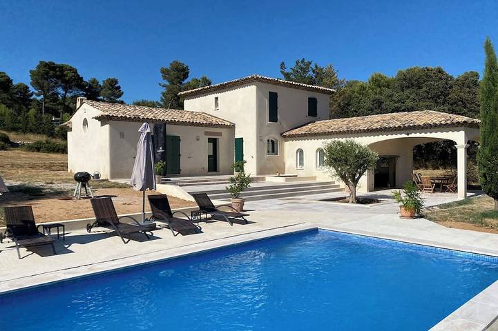 Villa pour 6 personnes, avec terrasse et jardin, animaux acceptés à Les Pennes-Mirabeau