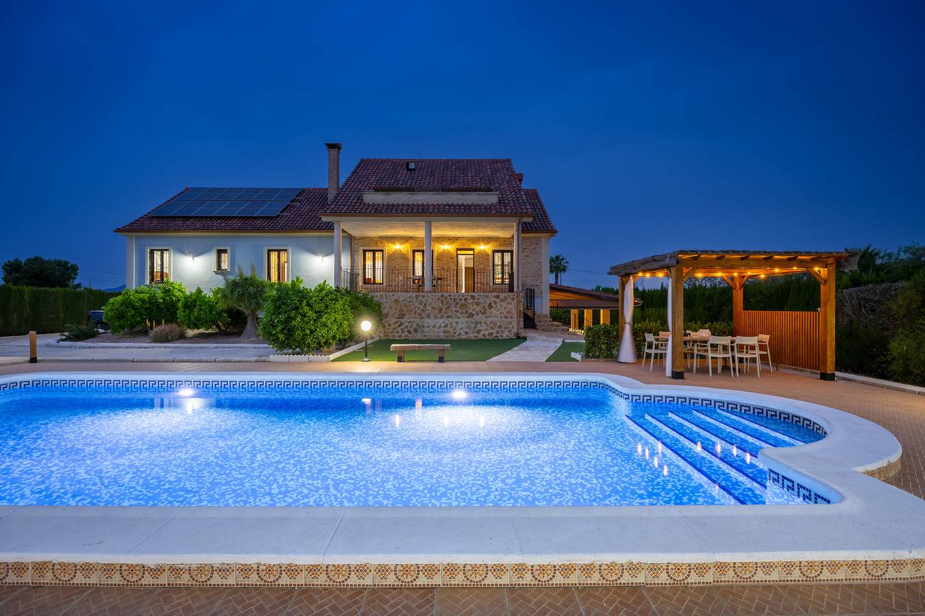 Summer Oasis Retreat Villa by Fidalsa in Catral, Alicante Provinz
