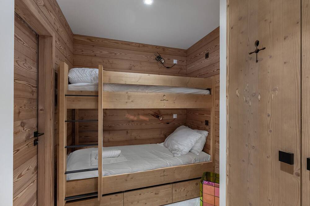 Entire apartment, Brand-New Ski-In/Ski-Out Apartment with Access to Pool and Spa in Courchevel 1850 in Courchevel 1850, Saint-Bon-Tarentaise