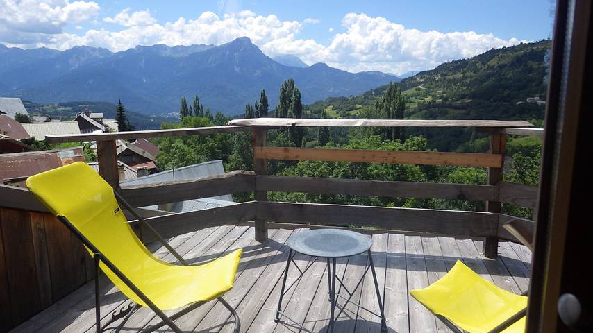 Gîte pour 6 personnes, avec vue sur le lac et jardin dans Parc national des Écrins - 2
