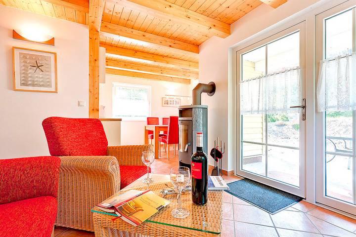 Ferienhaus für 6 Personen, mit Terrasse und Sauna in Süd-Rügen - 3