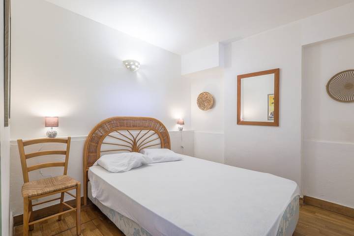 Gîte pour 5 personnes, avec Terrasse et Piscine à L'Île-Rousse - 2