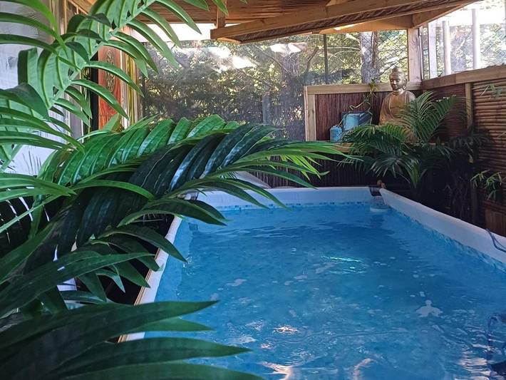 Tente pour 2 personnes, avec terrasse ainsi que jacuzzi et piscine dans le Var - 2