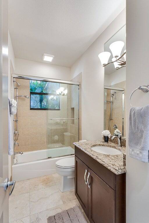 Paradise Luxurious Boater‘s Dream Pool & Spa Vacation Mansion - Royal Harbor in Naples (FL), Southwest Florida