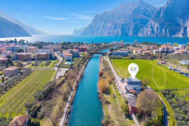 Apartamento entero, Villa Al Fiume - La Quiete B in Torbole sul Garda in Nago-Torbole, Montañas Garda
